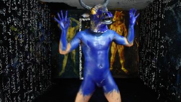 Early Bull Dance – © Meton atopik 2012.