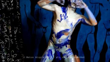 alone with my statue – part 17 © Meton Atopik 2014 – Video Length. 06.50.