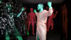 Feeling my statue – trailer.